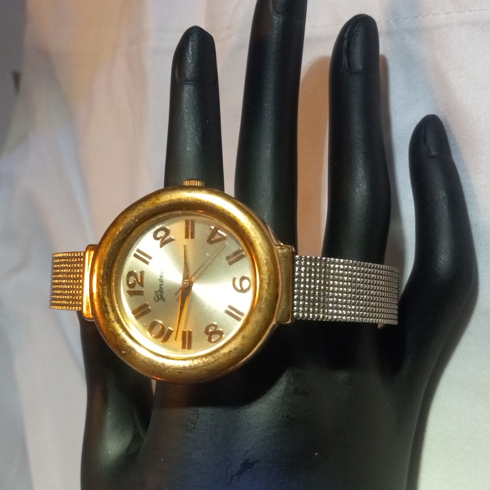 Ladies Geneva watch